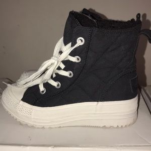Unconventional platform sneaker